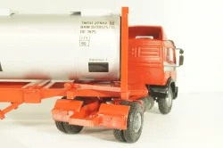 Mercedes-Benz 1748 S  tractor with semi trailer tankwechsel system, red/silver, 317/2, NZG 1:43