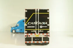 Freightliner Cascadia tractor with semi-trailer "Cascadia" 2016,  blue/black, American Truck, Altaya 1:43 #50