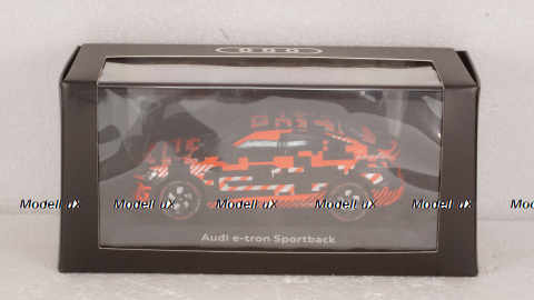Audi e-tron Sportback Prototype black/red, IScale 1:43