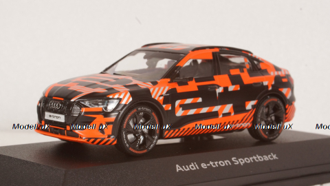 Audi e-tron Sportback Prototype black/red, IScale 1:43