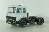Маз-54323 тягач 1988г, серый, конверсия шасси - АвтоИстория, кабина НАП 1:43
