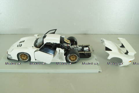 Porsche 911 GT 1 1996, white, 180966600, UT Models 1:18