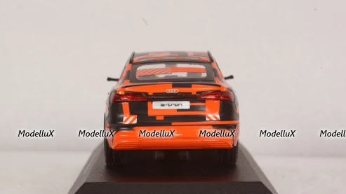 Audi e-tron Sportback Prototype black/red, IScale 1:43