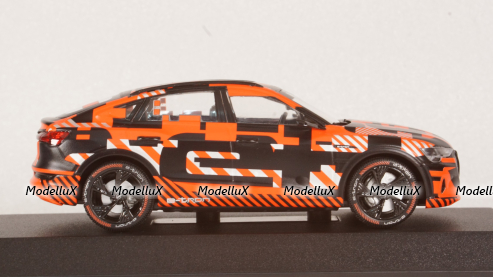 Audi e-tron Sportback Prototype black/red, IScale 1:43