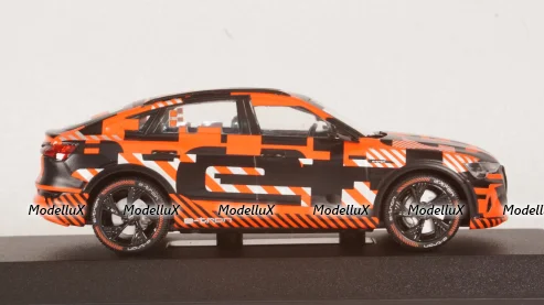 Audi e-tron Sportback Prototype black/red, IScale 1:43