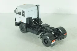 Маз-54323 тягач 1988г, серый, конверсия шасси - АвтоИстория, кабина НАП 1:43