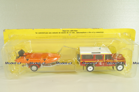 Land Rover Defender with boat on trailer SDIS Indre, Sapeurs-Pompiers №12, Altaya 1:43