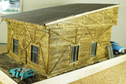 Гараж для грузовых авто с освещением, Garage Models 1:43