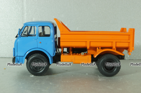Маз-5549 грузовик с самосвальным кузовом 1983, синий/оранжевый, Наш Автопром 1:43