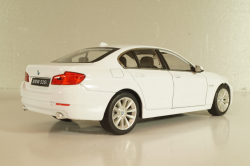 BMW 535i (F10) 2013, white, 24026WT, Welly 1:24