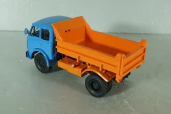 Маз-5549 грузовик с самосвальным кузовом 1983, синий/оранжевый, Наш Автопром 1:43