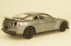 Nissan GT-R 2017 Silvergun, Burago 1:43