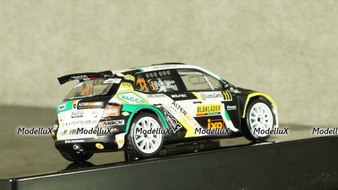 Nissan GT-R 2017 Silvergun, Burago 1:43