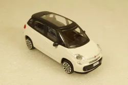 Fiat 500L 2012 white, Burago 1:43