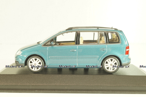 Volkswagen Touran 2003, green, 170099300Z6M, Minichamps 1:43