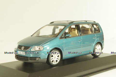 Volkswagen Touran 2003, green, 170099300Z6M, Minichamps 1:43