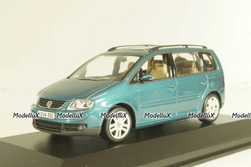 Volkswagen Touran 2003, green, 170099300Z6M, Minichamps 1:43