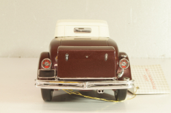 Duesenberg J Derham Tourster Model 1930 red/gray, Franklin Mint 1:24