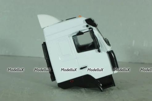 Маз кабина в сборе, белая, АвтоИстория 1:43