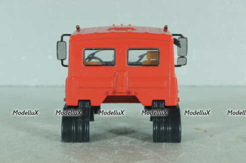 Маз кабина в сборе, красная, АвтоИстория 1:43