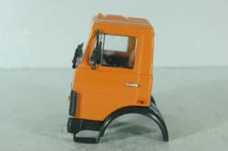 Маз кабина в сборе, оранжевая, АвтоИстория 1:43