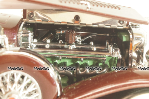 Duesenberg J Derham Tourster Model 1930 red/gray, Franklin Mint 1:24