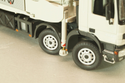 Mercedes-Benz Actros 4141 4-axle, Waitzinger 42XXT Concrete pump, B66000806, NZG 1:50 Уценка!