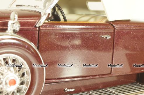 Duesenberg J Derham Tourster Model 1930 red/gray, Franklin Mint 1:24