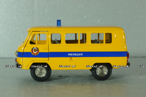 Уаз-452, милиция, Тантал/Радон (Конверсия) 1:43