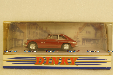 MGB GT V8, 1973 red, Dinky Toys 1:43