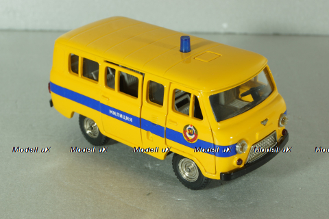 Уаз-452, милиция, Тантал/Радон (Конверсия) 1:43