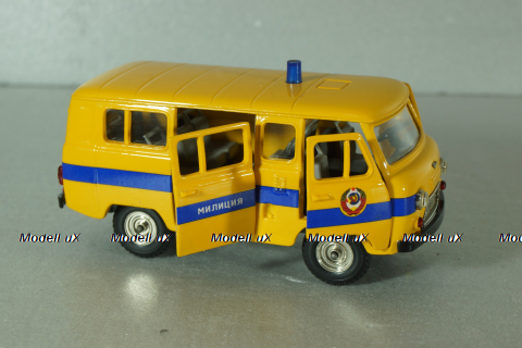 Уаз-452, милиция, Тантал/Радон (Конверсия) 1:43