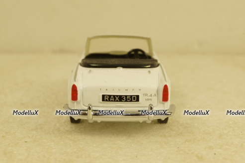 Triumph TR4A IRS, 1965 white, Dinky Toys 1:43