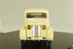 Renault Juvaquatre Berline, cream, 7711218606, Eligor 1:43