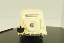 Renault Juvaquatre Berline, cream, 7711218606, Eligor 1:43