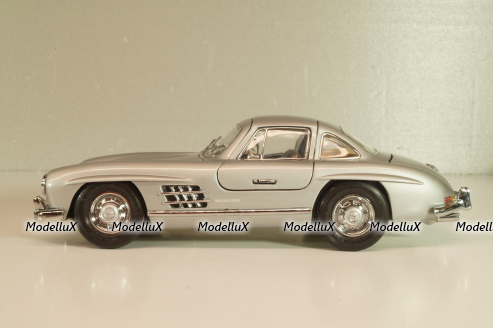Mercedes-Benz 300 SL Gullwing (W198) 1954, silver, Franklin Mint 1:24