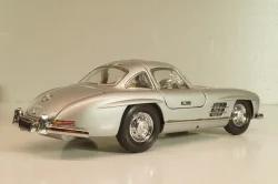 Mercedes-Benz 300 SL Gullwing (W198) 1954, silver, Franklin Mint 1:24