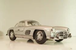 Mercedes-Benz 300 SL Gullwing (W198) 1954, silver, Franklin Mint 1:24