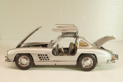 Mercedes-Benz 300 SL Gullwing (W198) 1954, silver, Franklin Mint 1:24