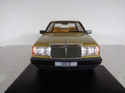 Mercedes 260E (W124) 1984 metallic beige, MCG18412, MCG 1:18