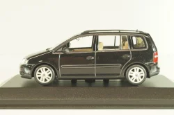 Volkswagen Touran 2003, black, 170099300F9R, Minichamps 1:43