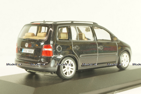 Volkswagen Touran 2003, black, 170099300F9R, Minichamps 1:43