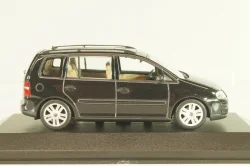 Volkswagen Touran 2003, black, 170099300F9R, Minichamps 1:43