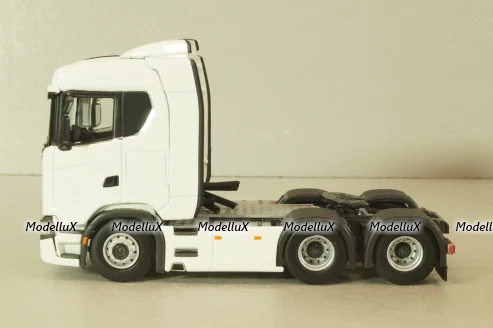 Scania Normal/CS20N 6x2 Tag axle 2004, white, 03-2006, WSI 1:50