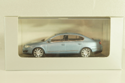 Volkswagen Passat(B6)  2005, light blue, 3C0099300Y7R, Minichamps 1:43