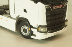 Scania Normal/CS20N 6x2 Tag axle 2004, white, 03-2006, WSI 1:50