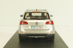 Volkswagen Touareg (7P) 2010, silver, 7P1099300B7W, Schuco 1:43