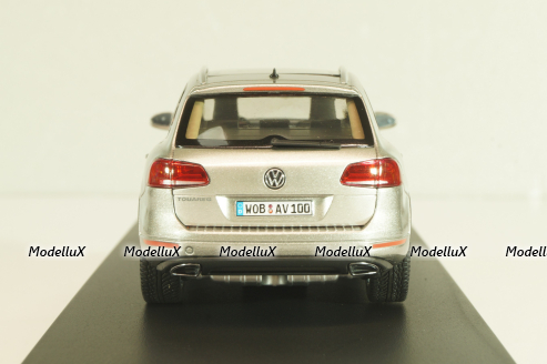 Volkswagen Touareg (7P) 2010, silver, 7P1099300B7W, Schuco 1:43