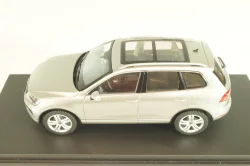 Volkswagen Touareg (7P) 2010, silver, 7P1099300B7W, Schuco 1:43