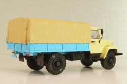 Газ-33081 4х4 бортовой с тентом 1997, бежевый/голубой, Автоистория 1:43  (Модель доработанная)